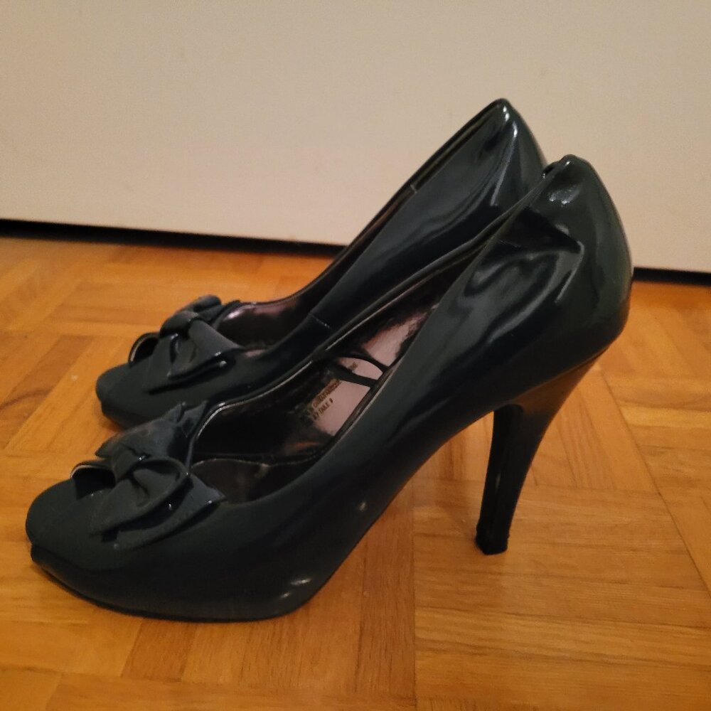 Cute retro heels